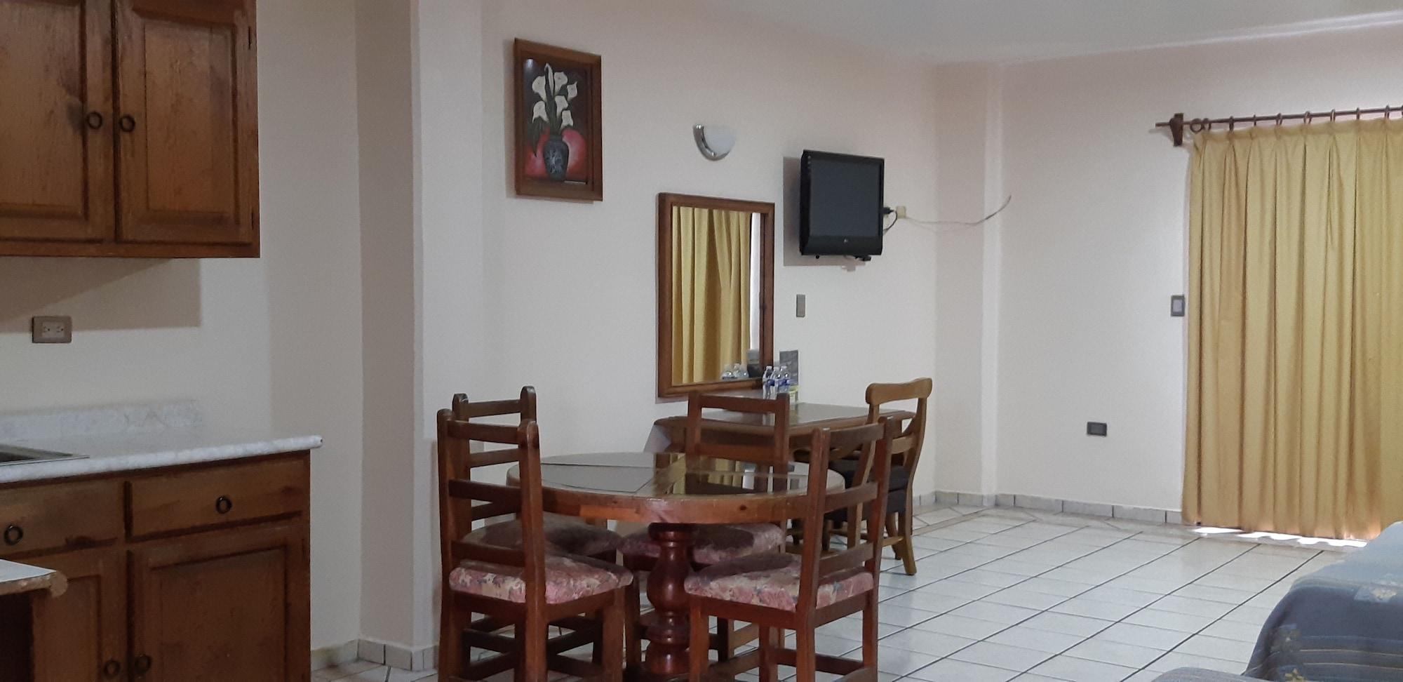 Hotel Las Fuentes Los Mochis Extérieur photo