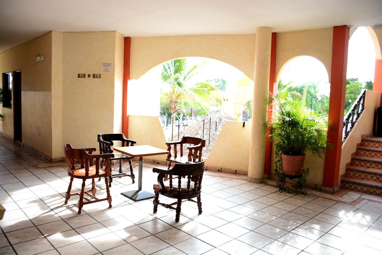 Hotel Las Fuentes Los Mochis Extérieur photo